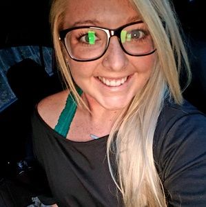 Meet your Posher, Kasey